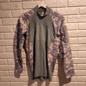 Massif Army Combat Shirt Mens Medium Digital‎ Camo Military Tactical Long Sleeve